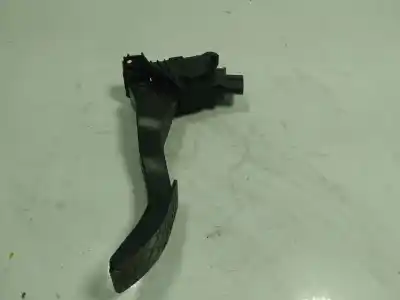 Second-hand car spare part accelerator pedal for seat leon (5f1) 1.6 tdi oem iam references 5q1723503h  5q1723503h