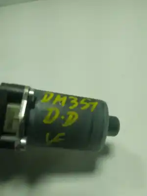 Автозапчасти б/у мотор стекла переднего правого за skoda karoq (nu) 1.6 tdi dpf ссылки oem iam 5q0959802b  5q0959802b