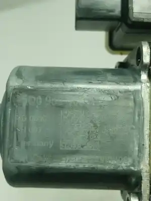 Автозапчастина б/у двигатель заднього правого скла для skoda karoq (nu) 1.6 tdi dpf посилання на oem iam 5q0959408a  5q0959408a