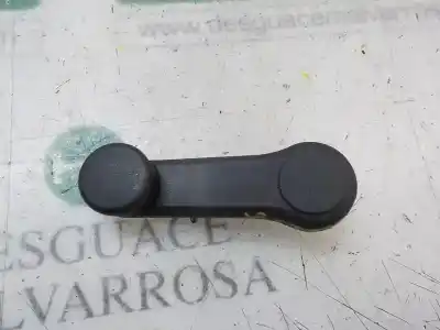 Peça sobressalente para automóvel em segunda mão manivela / manipulo do vidro traseiro direito por hyundai i20 city s referências oem iam 8263022001ry