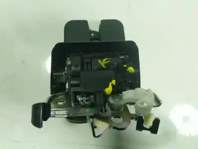 Автозапчастина б/у замок багажника / ворот для audi q3 (8ug) 2.0 16v tdi посилання на oem iam 8r0827505a  8r0827505