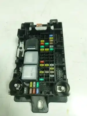 Автозапчасти б/у блок реле/предохранителей за jaguar e-pace 2.0 diesel cat ссылки oem iam j9c2276