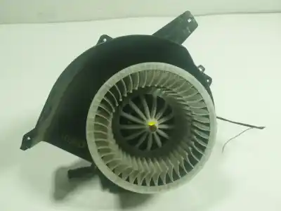 Peça sobressalente para automóvel em segunda mão motor de sofagem por skoda spaceback (5h) 1.0 tsi referências oem iam 6r1819015a  6r1819015a