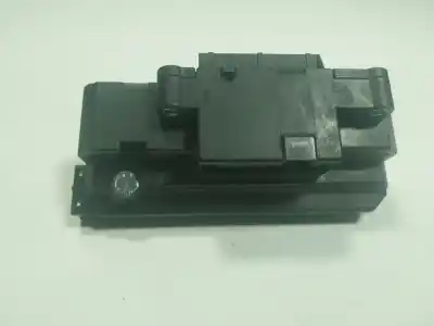Second-hand car spare part fuse box unit for bmw serie 7 (e65/e66) 730ld oem iam references 61136900583  6113690058303
