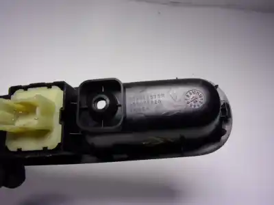 Автозапчасти б/у выключатель левого переднего окна за renault twingo iii 1.0 sce ссылки oem iam 254110431r 255704649r 809612578r