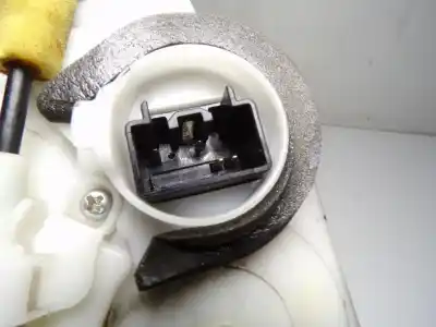 Автозапчасти б/у замок задней правой двери за mazda 2 lim. (de) 1.6 cd diesel cat ссылки oem iam d65172310c  9e15b0281