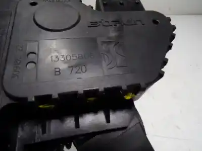 Second-hand car spare part accelerator pedal for opel corsa d (s07) 1.4 (l08 l68) oem iam references 13305806  13305806