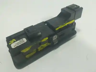 Peça sobressalente para automóvel em segunda mão botão / interruptor elevador vidro traseiro direito por land rover range rover (lm) 3.6 td v8 referências oem iam yud501080pvj  yud501080pvj