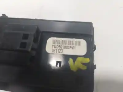 Peça sobressalente para automóvel em segunda mão botão / interruptor elevador vidro traseiro direito por land rover range rover (lm) 3.6 td v8 referências oem iam yud501080pvj  yud501080pvj