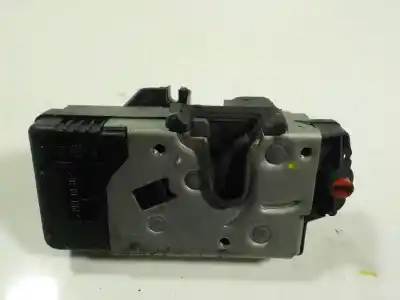 İkinci el araba yedek parçası SOL ARKA KAPI KILIDI için OPEL CORSA D (S07)  OEM IAM referansları   24414138