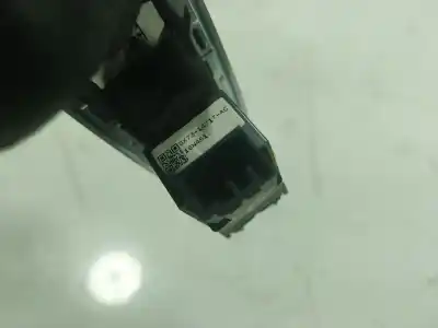 Peça sobressalente para automóvel em segunda mão botão / interruptor elevador vidro traseiro direito por jaguar f-pace (x761) 2.0 td4 awd referências oem iam t2h3235  gx7314717ac