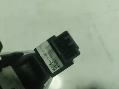Peça sobressalente para automóvel em segunda mão botão / interruptor elevador vidro traseiro esquerdo por jaguar f-pace (x761) 2.0 td4 awd referências oem iam t2h3235  gx7314717ac