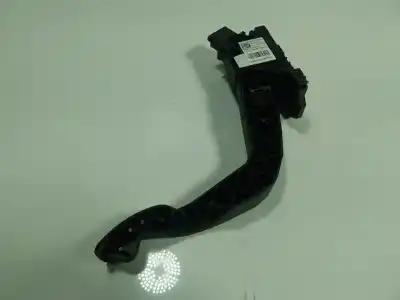 Second-hand car spare part accelerator pedal for peugeot 208 (p2) 1.2 puretech oem iam references 9837891880  9837891880