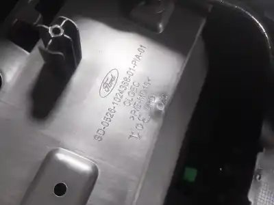 Pezzo di ricambio per auto di seconda mano bracciolo centrale per ford focus iii 1.0 ecoboost riferimenti oem iam 1835225  sd0526102436801