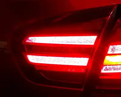 Автозапчастина б/у внутрішній правий завод для mercedes-benz clase gla (x156) gla 180 (156.942) посилання на oem iam a1569068800  a1569068800