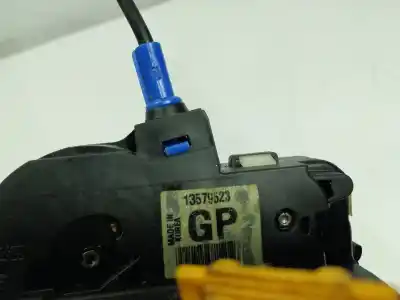 Recambio de automóvil de segunda mano de cerradura puerta delantera derecha para opel mokka 1.6 cdti dpf referencias oem iam 13579523  