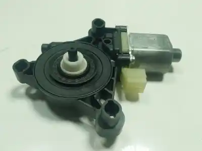 Tweedehands auto-onderdeel LINKER RUIT MOTOR ACHTER voor PORSCHE MACAN (95B)  OEM IAM-referenties 5Q0959801A  5Q0959801