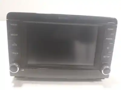 Peça sobressalente para automóvel em segunda mão sistema de áudio / rádio cd por kia stonic (ybcuv) 1.6 crdi cat referências oem iam 96160h8800fhv