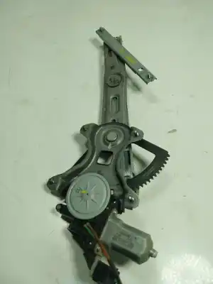 Peça sobressalente para automóvel em segunda mão elevador de vidros dianteira esquerda por hyundai i20 i (pb, pbt) 1.2 referências oem iam 824031j010