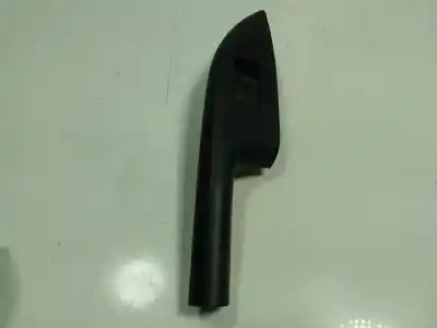 Peça sobressalente para automóvel em segunda mão botão / interruptor elevador vidro traseiro direito por lexus ct 1.8 16v cat (híbrido) referências oem iam 8481076010