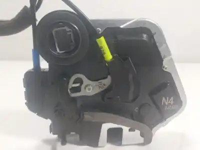 Автозапчастина б/у замок заднього правого дверя для toyota rav 4 v (_a5_, _h5_) 2.5 hybrid awd (axap54) посилання на oem iam 6905048060  3j2503