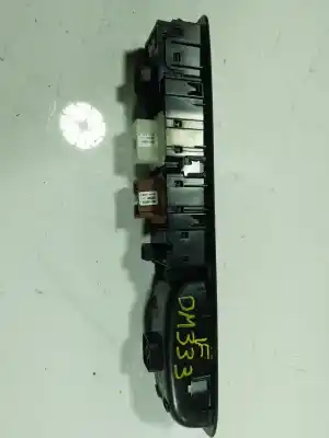 Second-hand car spare part left front power window switch for dacia sandero 0.9 tce oem iam references   