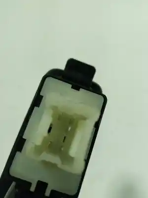 Second-hand car spare part right front power window switch for dacia sandero 0.9 tce oem iam references   5 pins