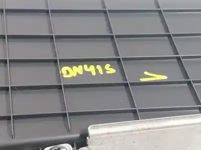 Peça sobressalente para automóvel em segunda mão apoio de braço consola central por hyundai tucson (tl, tle) 1.7 crdi referências oem iam 84660d7200trb  84690d7200