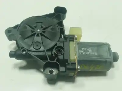 Second-hand car spare part left front window motor for seat leon sportstourer (kl8) 1.5 16v tsi act oem iam references 5q0959801c  5q0959801c