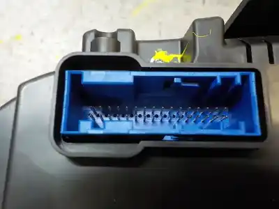 Peça sobressalente para automóvel em segunda mão quadrante por opel corsa e selective referências oem iam 39022769  39022769