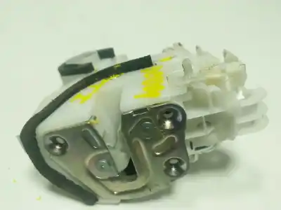 Second-hand car spare part rear left door lock for suzuki vitara (ly) 1.6 (apk 416) oem iam references 