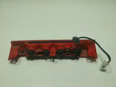 Автозапчасти б/у центральный задний фонарь за kia stonic (yb) 1.0 t-gdi ссылки oem iam 92700h8400  