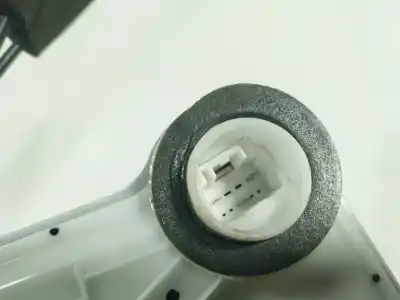 Автозапчасти б/у замок передней правой двери за toyota corolla fastback (_e21_) 1.8 hybrid (zwe211) ссылки oem iam   