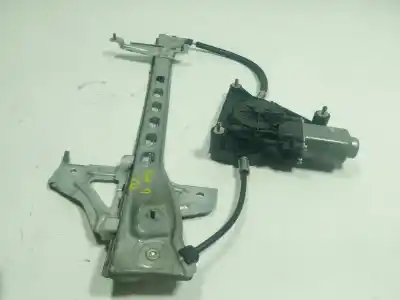 Peça sobressalente para automóvel em segunda mão elevador de vidros dianteira esquerda por toyota aygo (_b4_) 1.0 (kgb40) referências oem iam 698200h031
