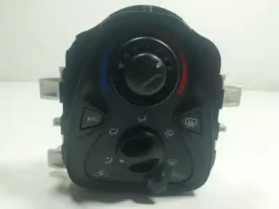 Peça sobressalente para automóvel em segunda mão comando de sofagem (chauffage / ar condicionado)  por toyota aygo (_b4_) 1.0 (kgb40) referências oem iam 55900yv030