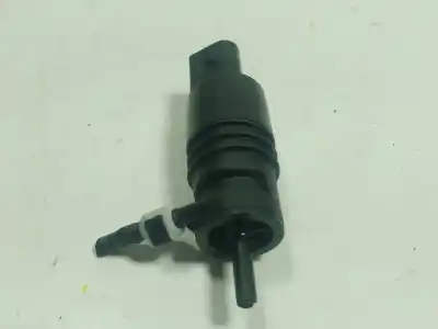 Second-hand car spare part Washer Pump for BMW 3 (F30, F80) 320 D OEM IAM references 67127302589  7302589