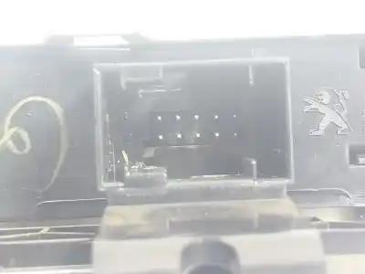 Автозапчасти б/у многофункциональное управление за peugeot 208 ii (ub_, up_, uw_, uj_) e-208 ссылки oem iam 98261078xu  98261078