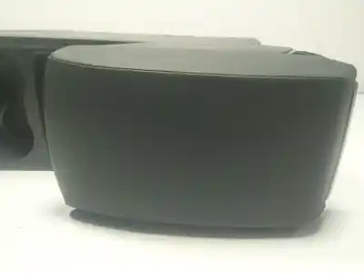 Автозапчасти б/у центральный подлокотник за seat leon (5f1) 1.6 tdi ссылки oem iam 5f0864207czq2  5f0864981a