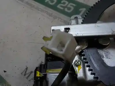 Second-hand car spare part passenger side right window regulator for chevrolet aveo lt oem iam references   