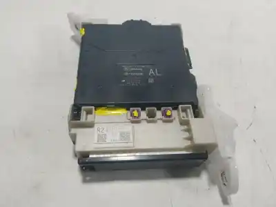 Second-hand car spare part fuse box unit for toyota corolla fastback (_e21_) 1.8 hybrid (zwe211) oem iam references 8273012z20