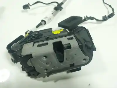 Peça sobressalente para automóvel em segunda mão fechadura da porta dianteira direita por volkswagen touran (5t1) 2.0 tdi referências oem iam 5tb837016e