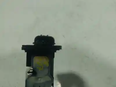 Автозапчасти б/у расходомер воздуха за toyota corolla fastback (_e21_) 1.8 hybrid (zwe211) ссылки oem iam 22204f2010  22204f2010