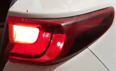 Автозапчастина б/у правий ліхтар для kia stonic (yb) 1.2 cvvt посилання на oem iam 92402h8400  