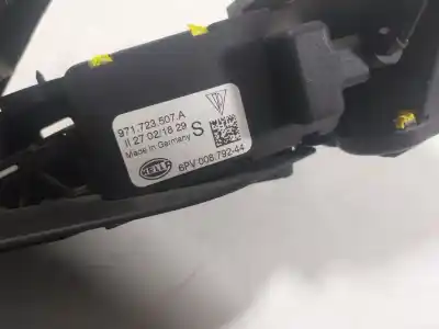 Second-hand car spare part accelerator pedal for porsche panamera (971) 4.0 turbo s e-hybrid (97afh1, 97bfh1) oem iam references 971723507a  971723507a