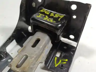 Second-hand car spare part left engine support for citroen c3 iii (sx) 1.2 vti 82 oem iam references 9810216980  9807460680