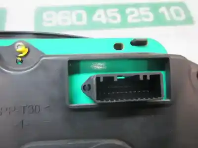 Peça sobressalente para automóvel em segunda mão quadrante por dacia sandero básico referências oem iam 248104354r  