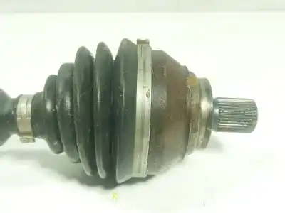 Автозапчастина б/у правий привід для audi q3 (f3b) 35 tdi посилання на oem iam 3q0407272ce  