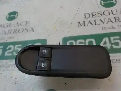 İkinci el araba yedek parçası SOL ÖN PENCERE ANAHTARI için DACIA DUSTER  OEM IAM referansları 254117873R  