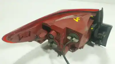 Автозапчасти б/у правый задний фонарь за kia stonic (yb) 1.0 t-gdi ссылки oem iam 92402h8400  