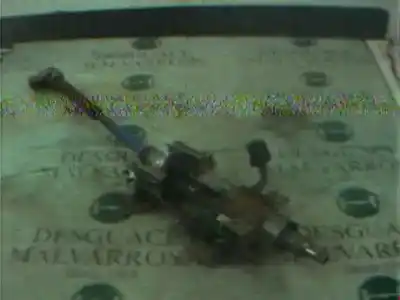 Peça sobressalente para automóvel em segunda mão coluna de direcção por citroen c3 1.4 hdi cool referências oem iam 